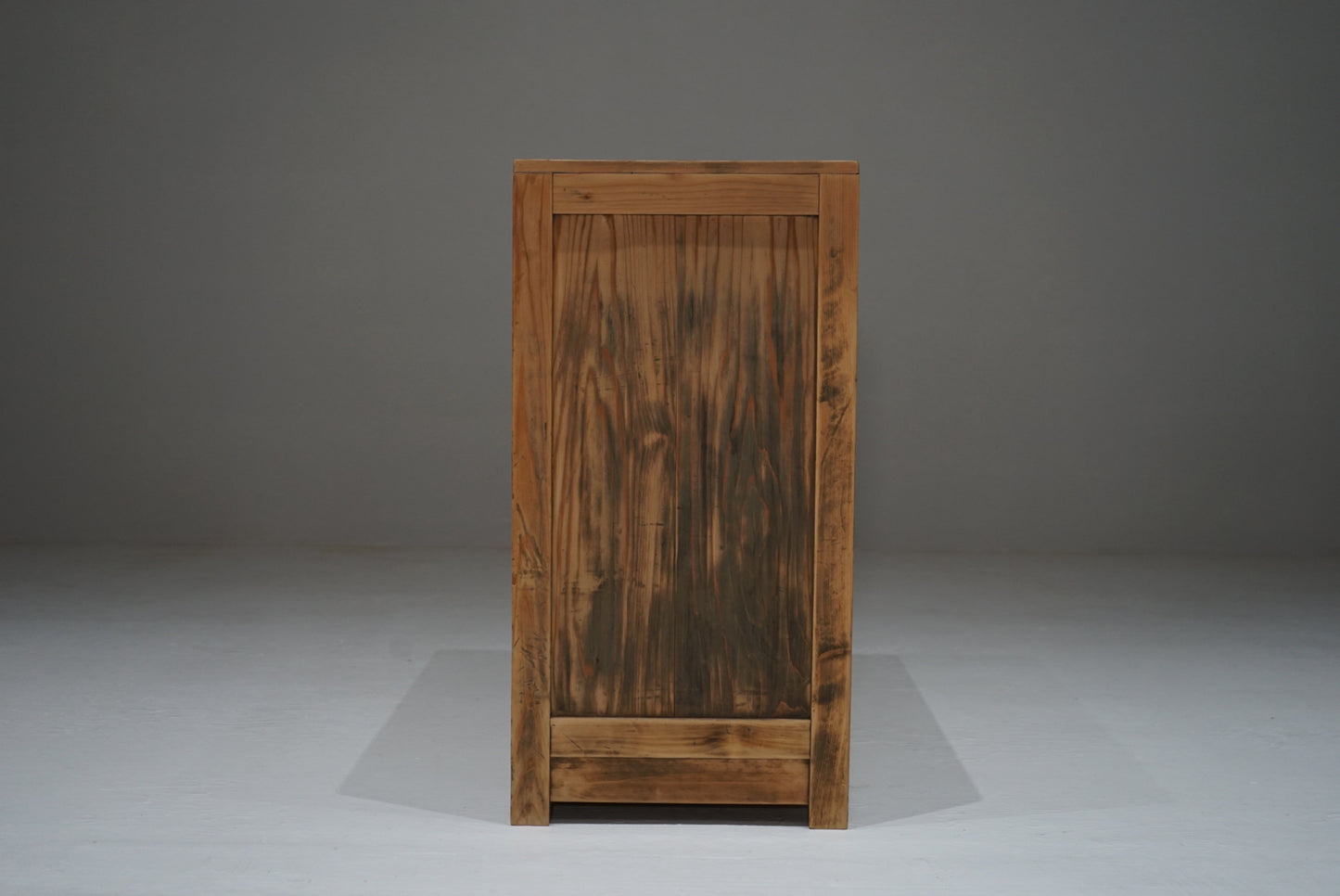 引き出し22杯の収納棚