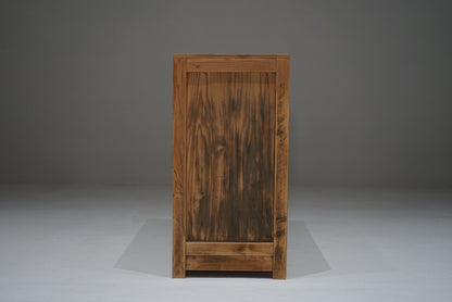 引き出し22杯の収納棚