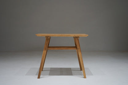 サイドテーブル