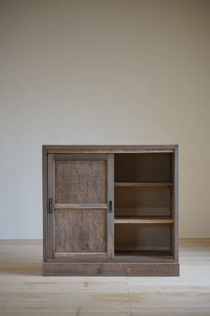 Storage shelf
