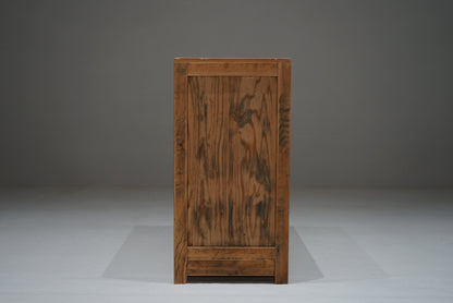 引き出し22杯の収納棚