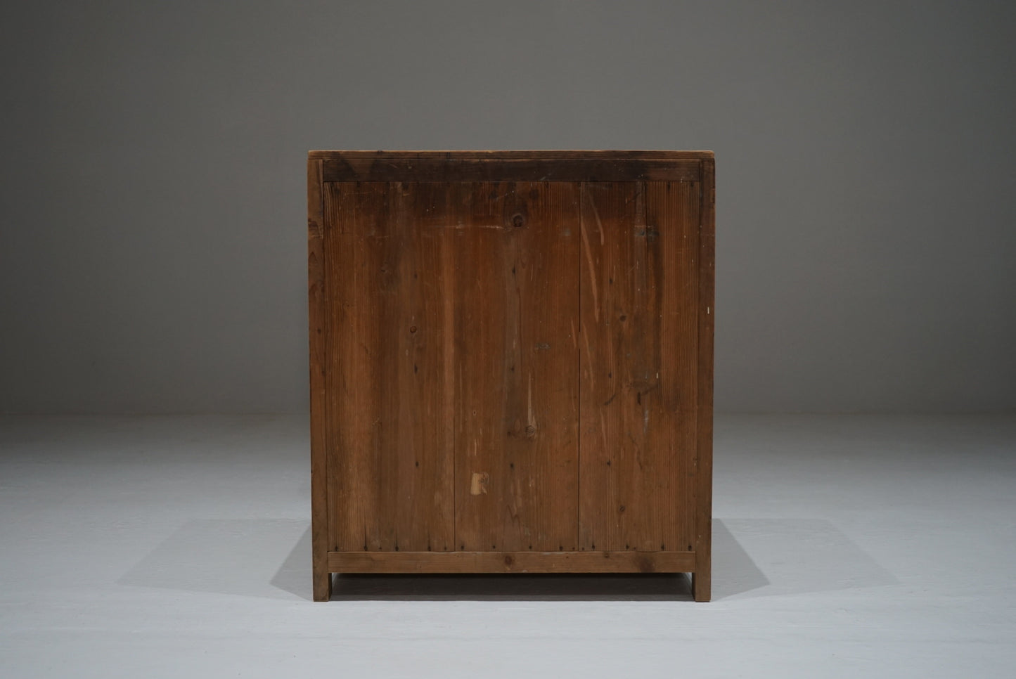 引き出し22杯の収納棚