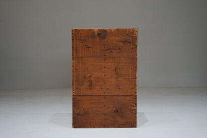 引き出し10杯の収納棚