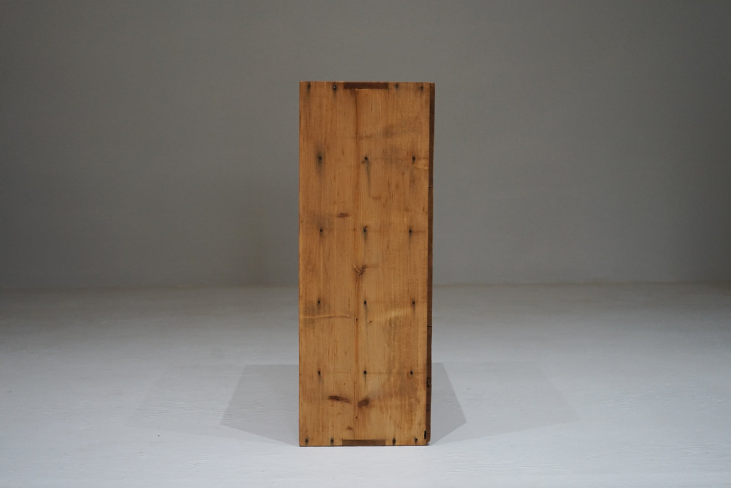 引き出し10杯の収納棚