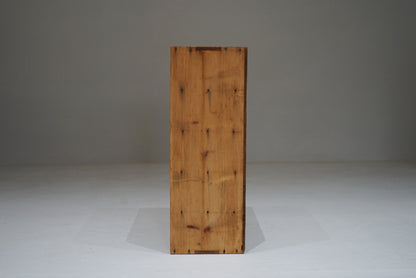 引き出し10杯の収納棚