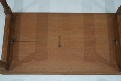 サイドテーブル