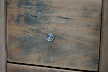 引き出し22杯の収納棚