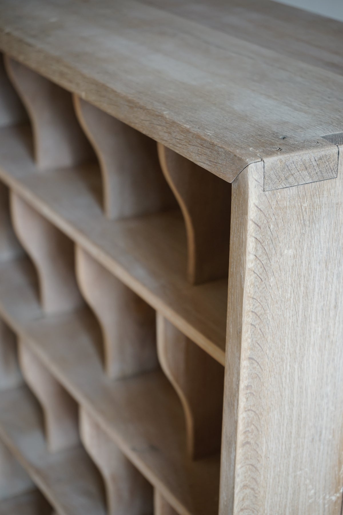 Storage shelf