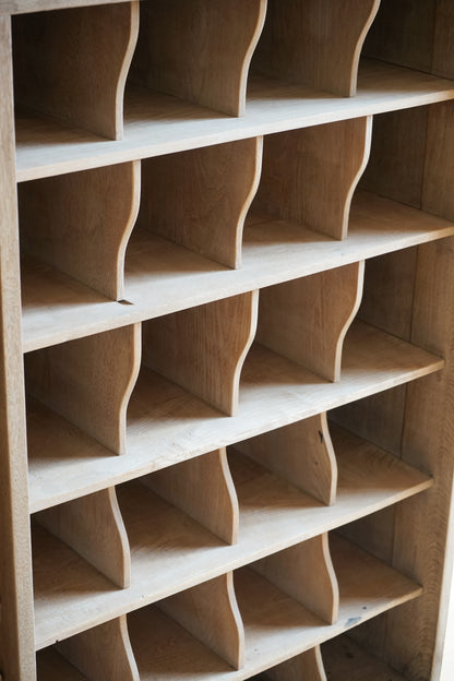 Storage shelf