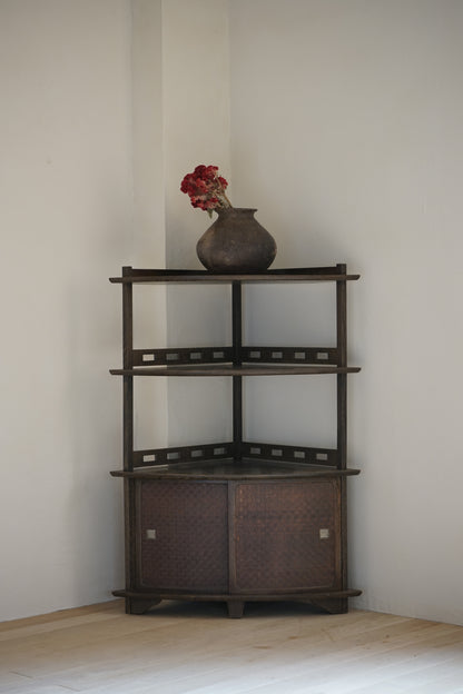 Corner rack
