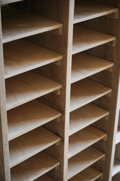 Storage shelf