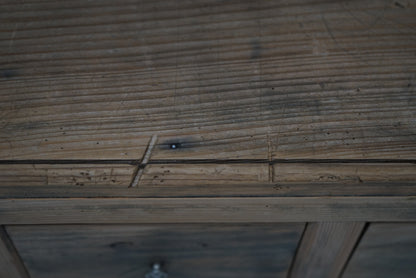 引き出し22杯の収納棚