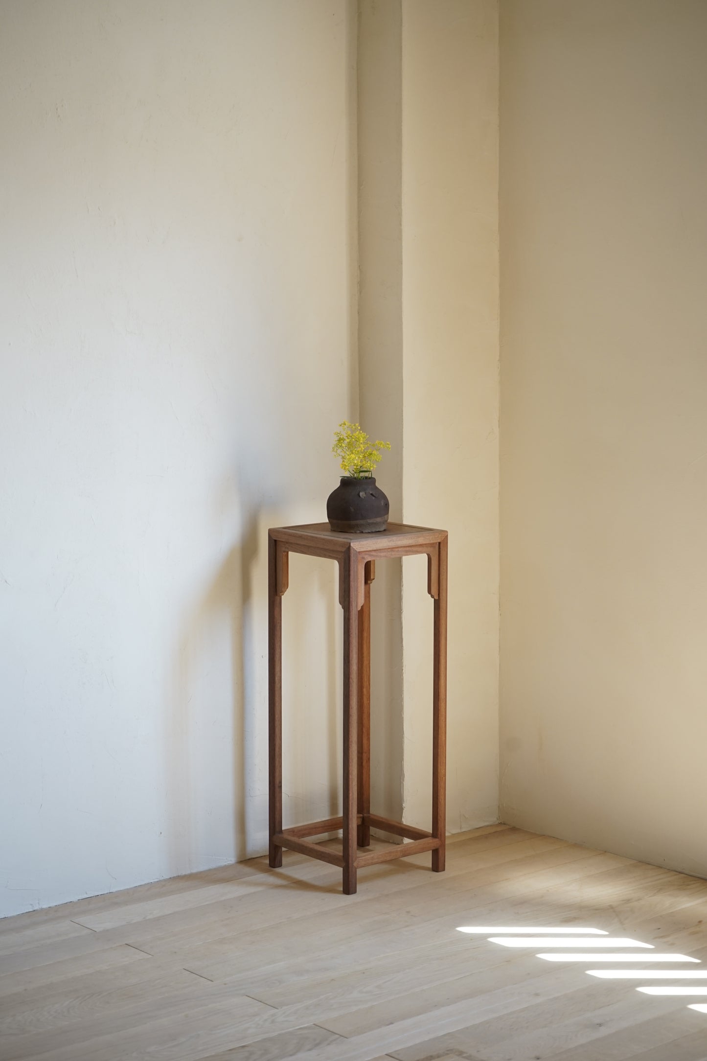 Flower stand