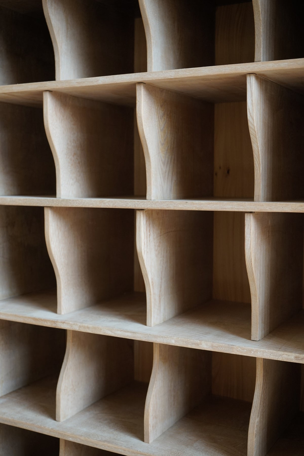 Storage shelf