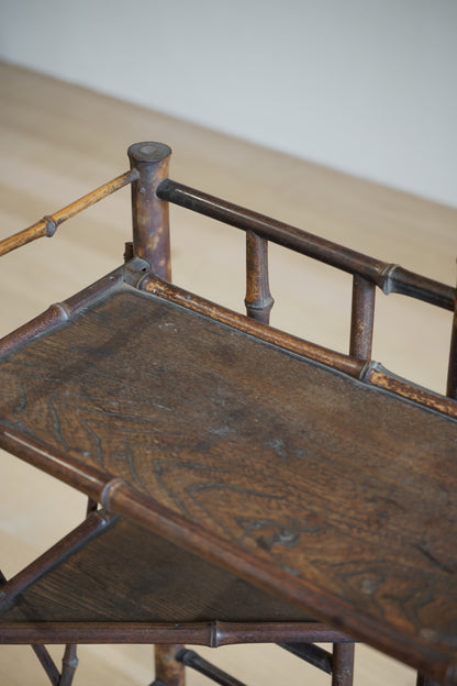 Display shelves