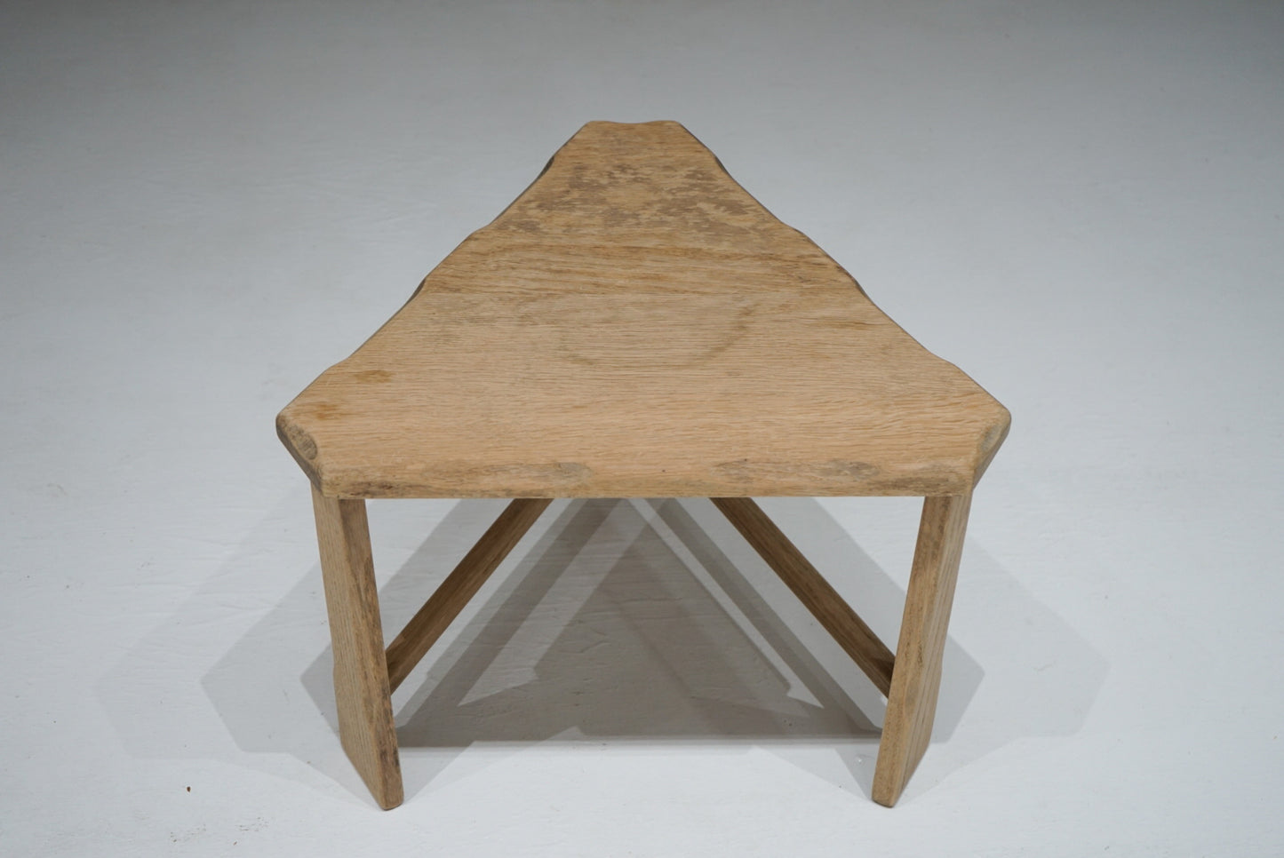 ネストテーブル