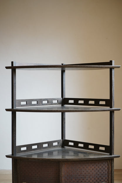 Corner rack