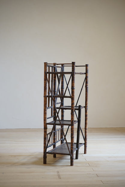 Display shelves