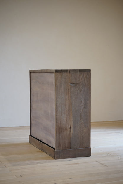 Storage shelf