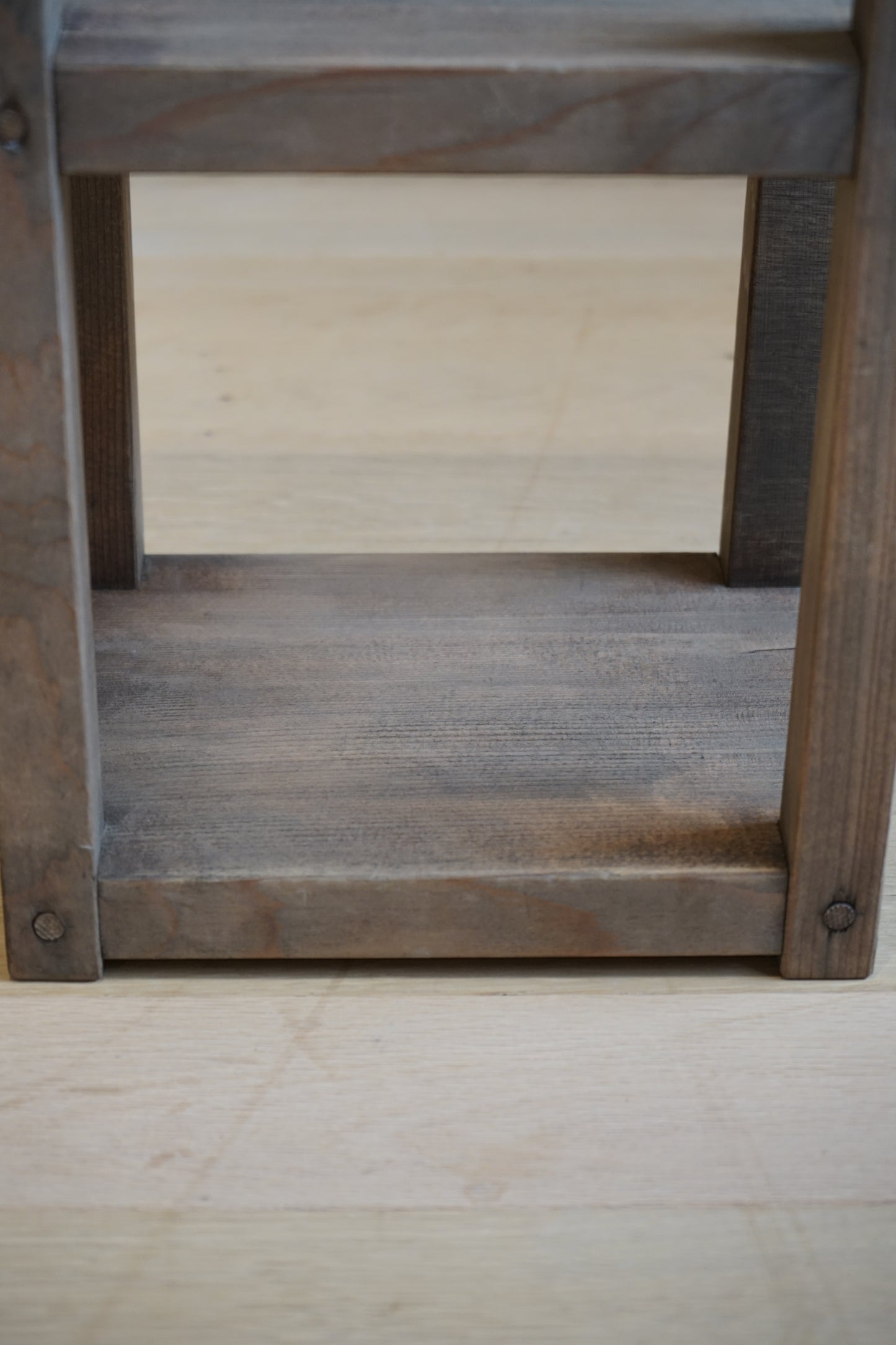 Display shelves