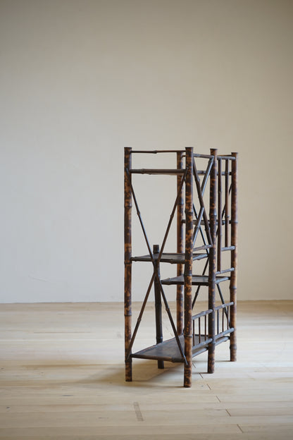 Display shelves