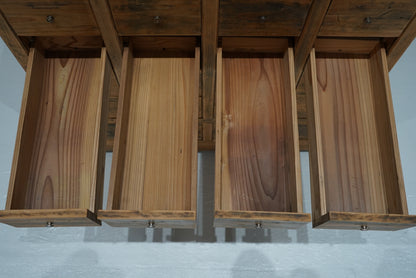 引き出し22杯の収納棚