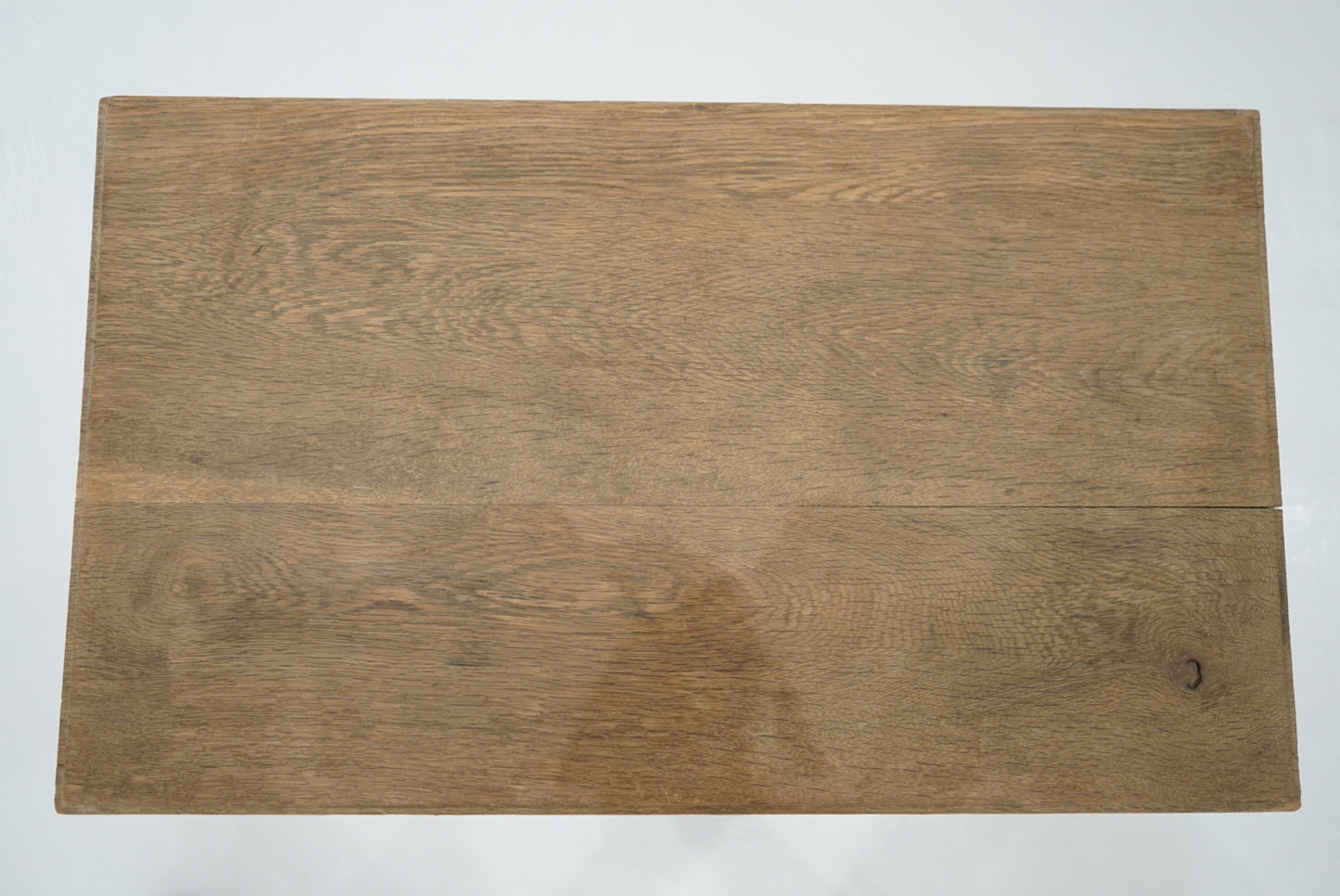 サイドテーブル