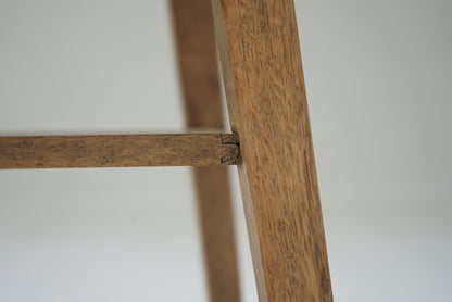 サイドテーブル