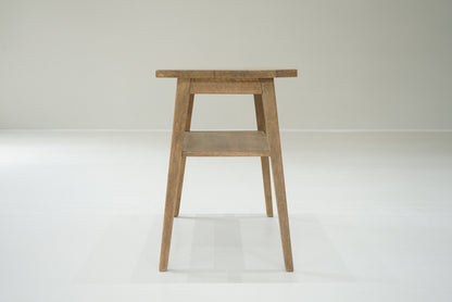 サイドテーブル