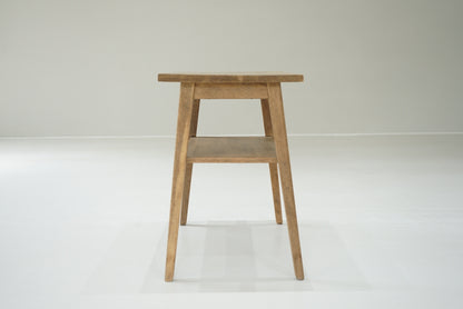 サイドテーブル