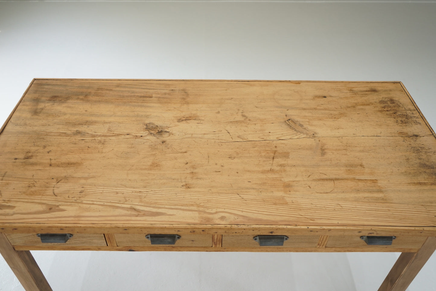 ダイニングテーブル