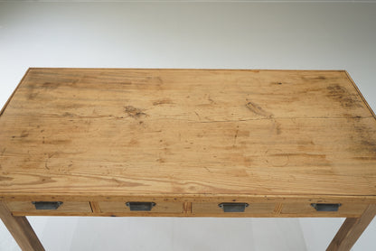 ダイニングテーブル