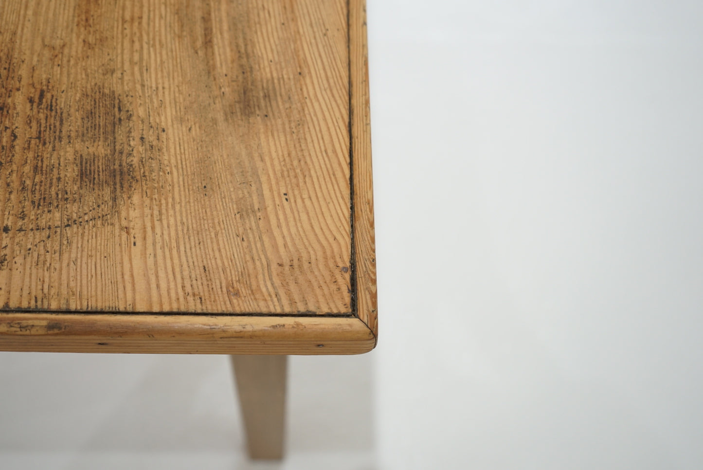 ダイニングテーブル