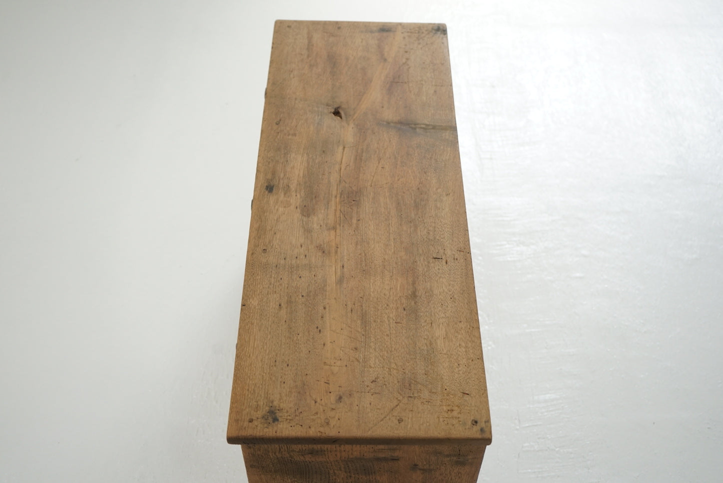 引き出し12杯の収納棚