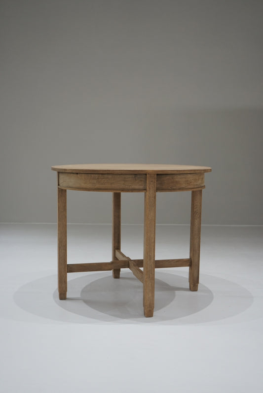 ダイニングテーブル