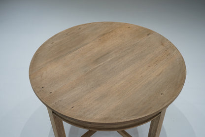 ダイニングテーブル