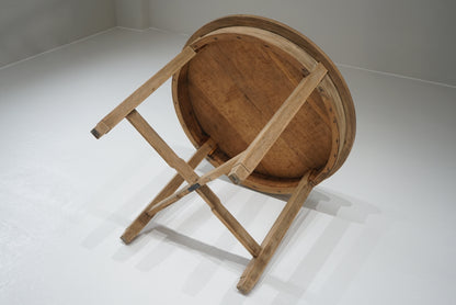 ダイニングテーブル