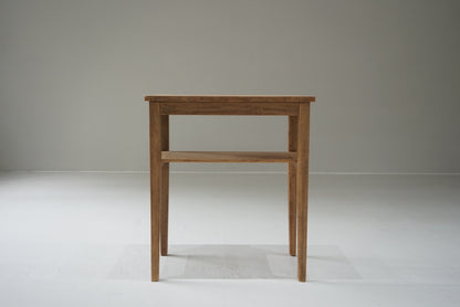 サイドテーブル