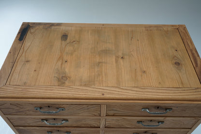 引き出し11杯の収納棚