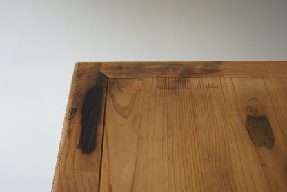 引き出し11杯の収納棚