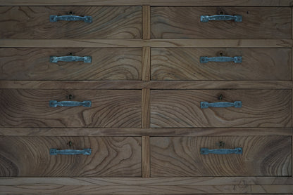 引き出し11杯の収納棚