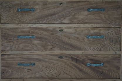 引き出し11杯の収納棚