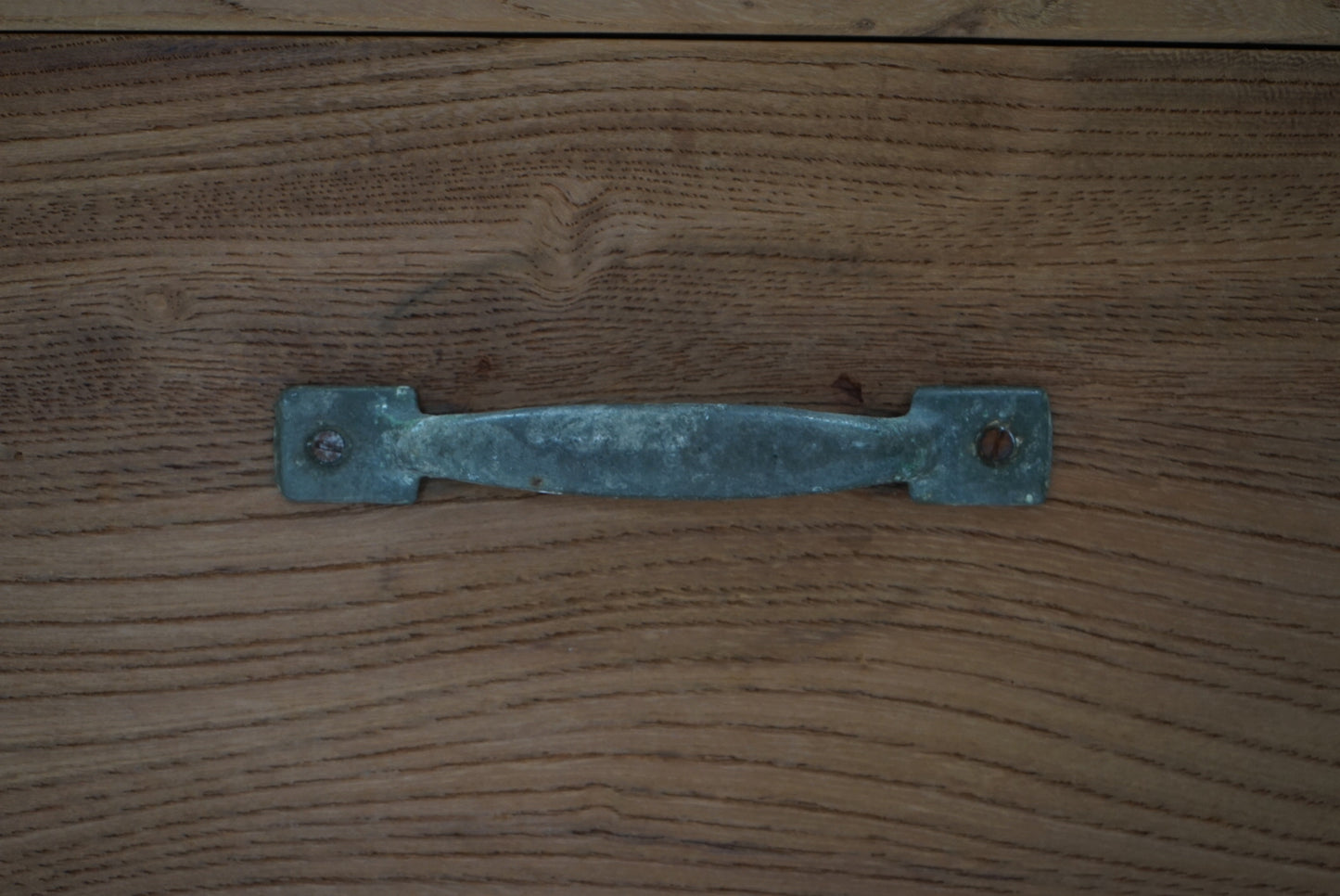 引き出し11杯の収納棚