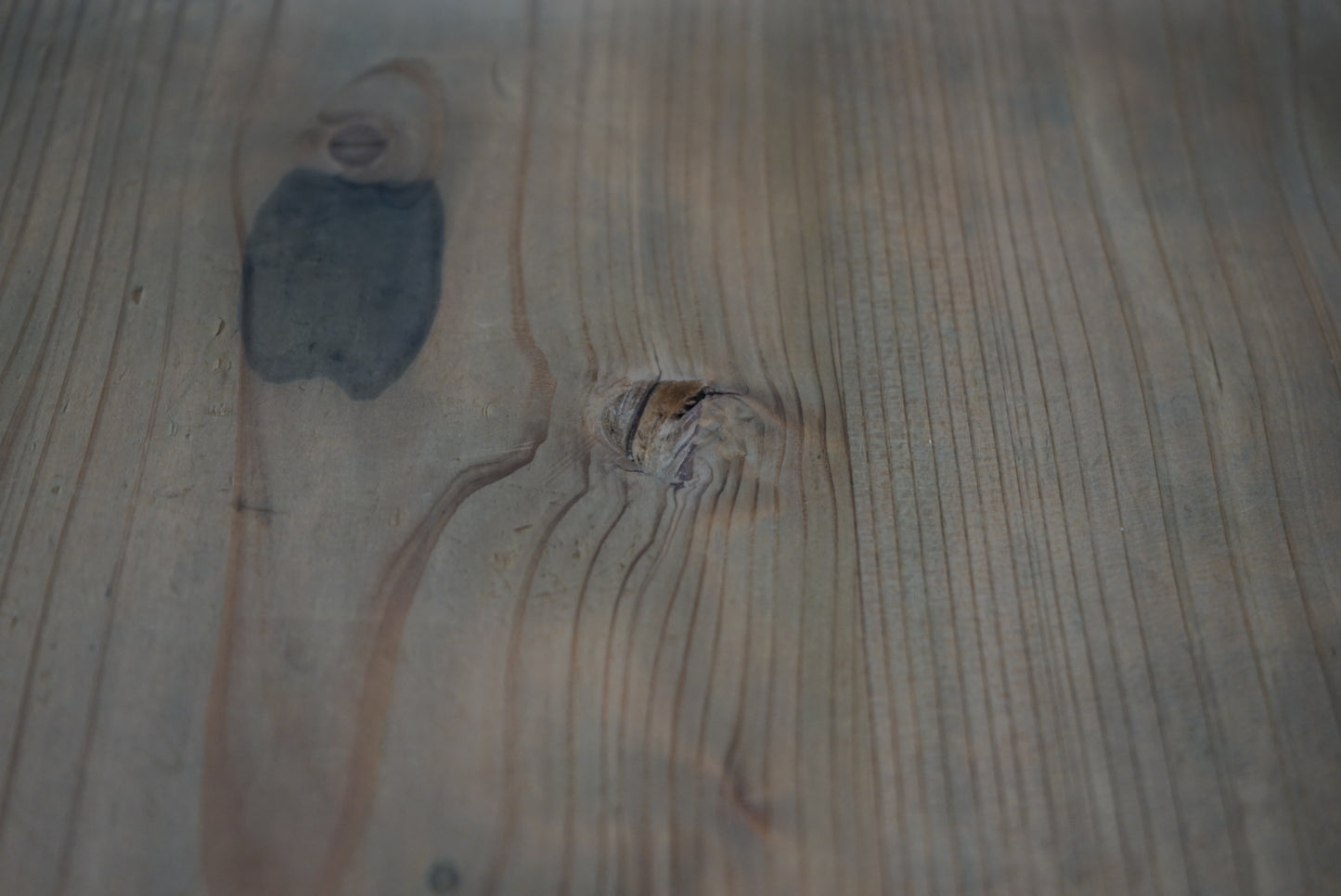 引き出し11杯の収納棚