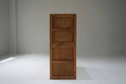 引き出し11杯の収納棚