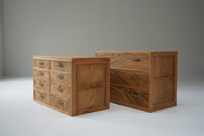 引き出し11杯の収納棚