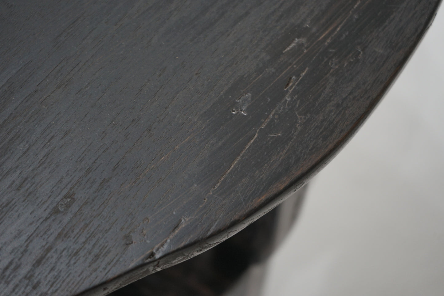 ラウンドテーブル