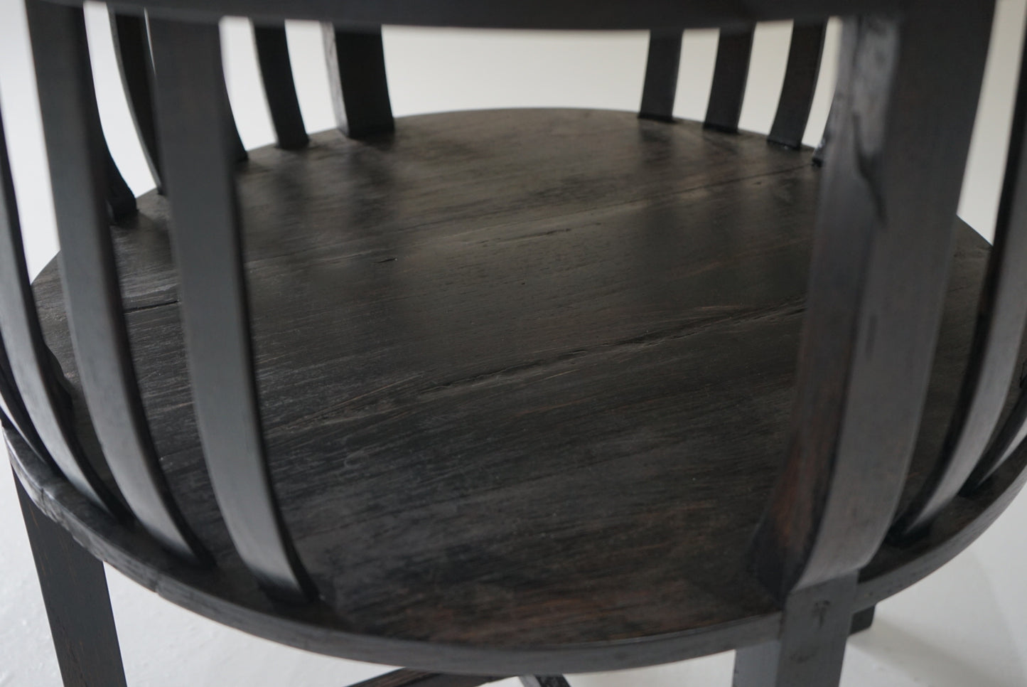 ラウンドテーブル