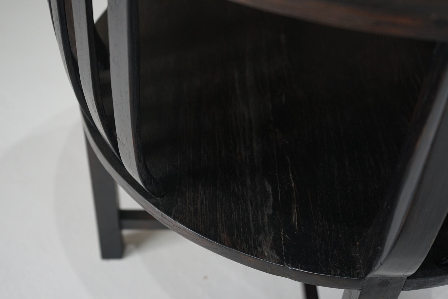 ラウンドテーブル