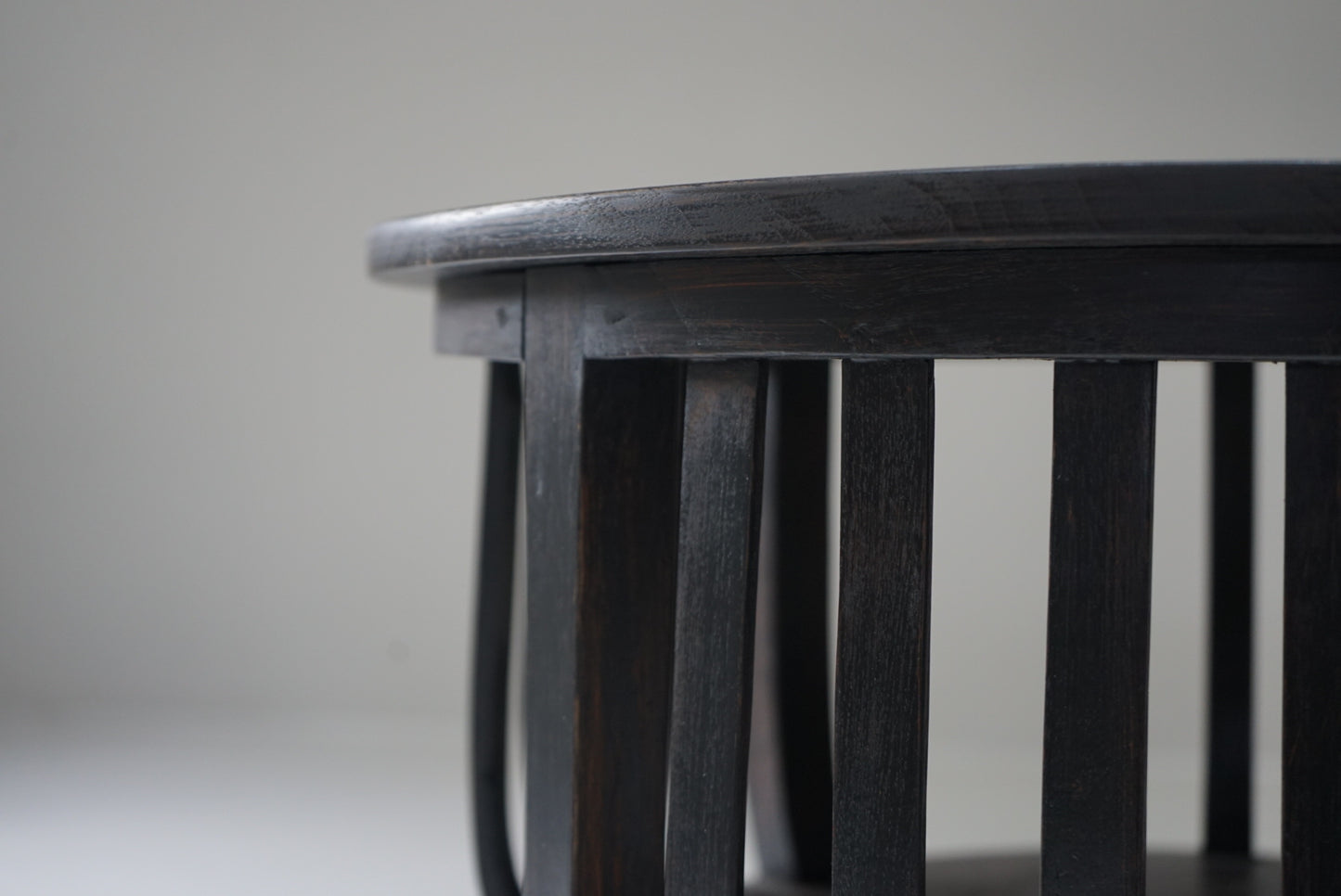 ラウンドテーブル